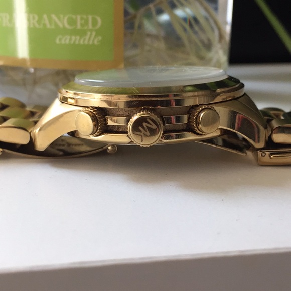 Michael Kors oversized runway watch - Picture 6 of 8